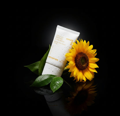 innisfree Daily UV Defense Sunscreen Broad Spectrum SPF 36, Invisible Korean Sunscreen for Face with No White Cast